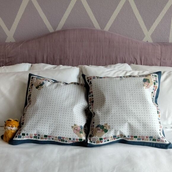 Kitten Printed Cotton 20 x 20 PAIR Throw Pillows Zippered Blue Linen NEW - Picture 9 of 11